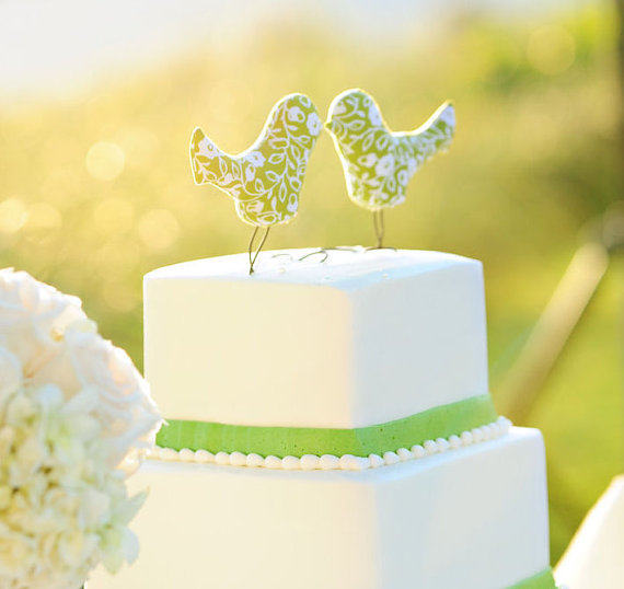  birdcaketopper Check out our other etsy wedding roundups favors 